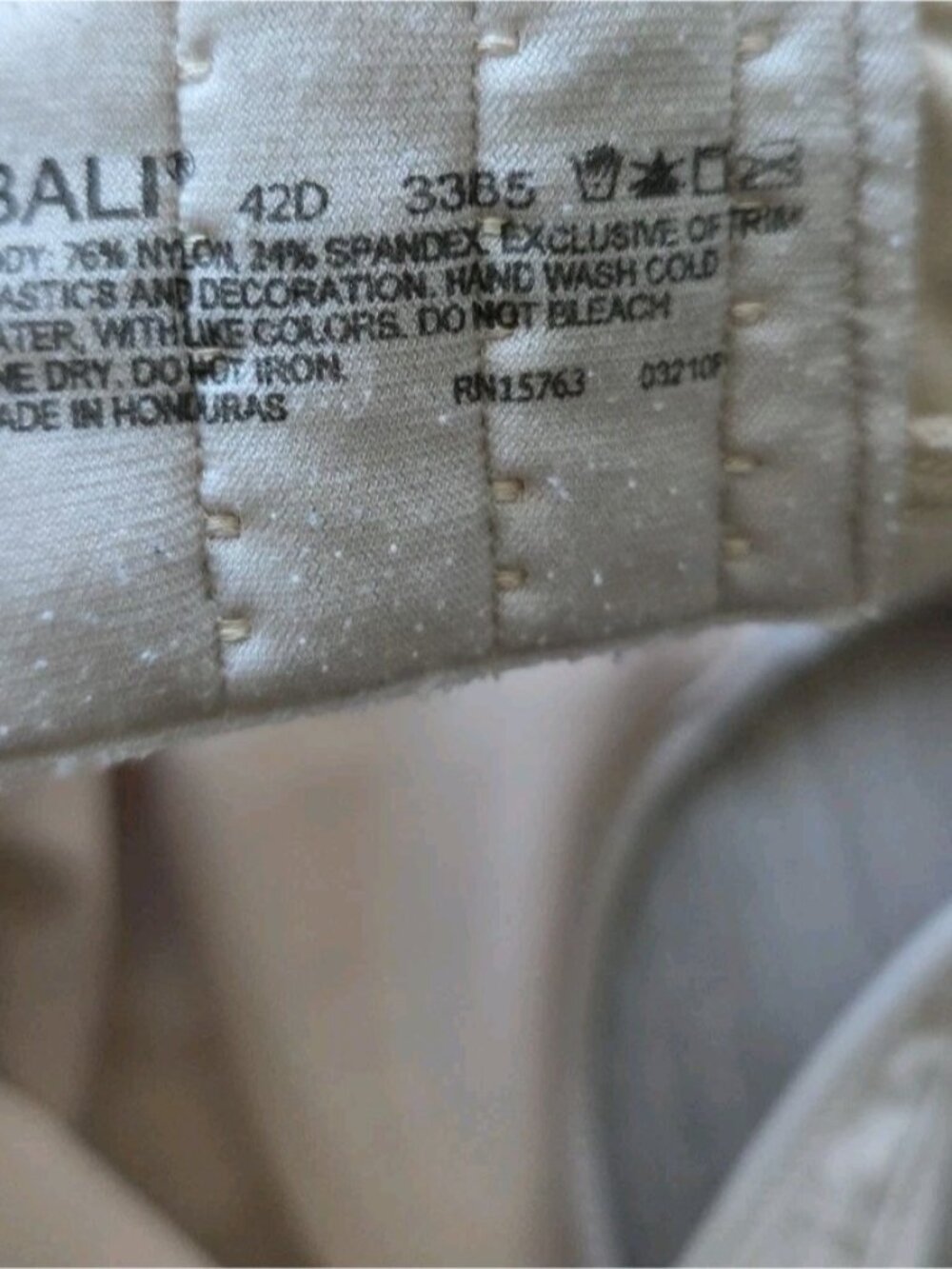 Lot 2 Womens Bras 42D Nude Bali Olga Full Coverage Underwire Support - Picture 2 of 11
